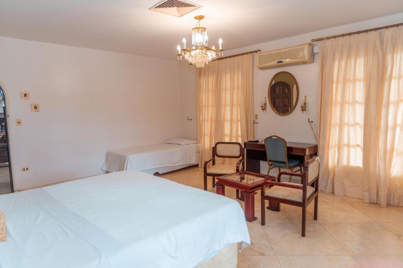 Casa Blanca Otel Ciudad del Este Dış mekan fotoğraf